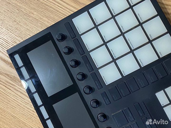 Midi контроллер MK3