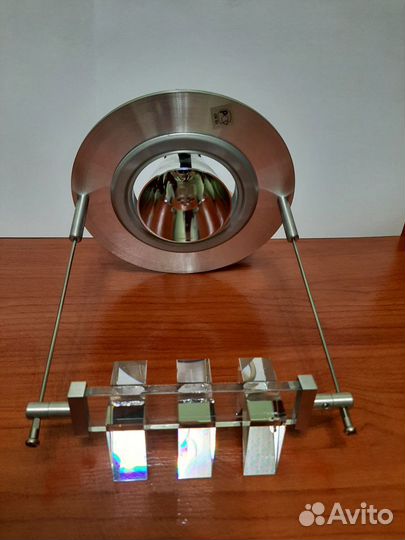 Точечные светильники с хрусталем Swarovski