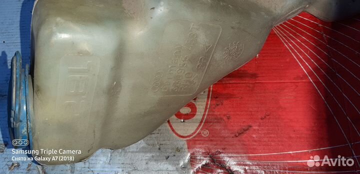 Бачок стеклоомывателя на пассат б5