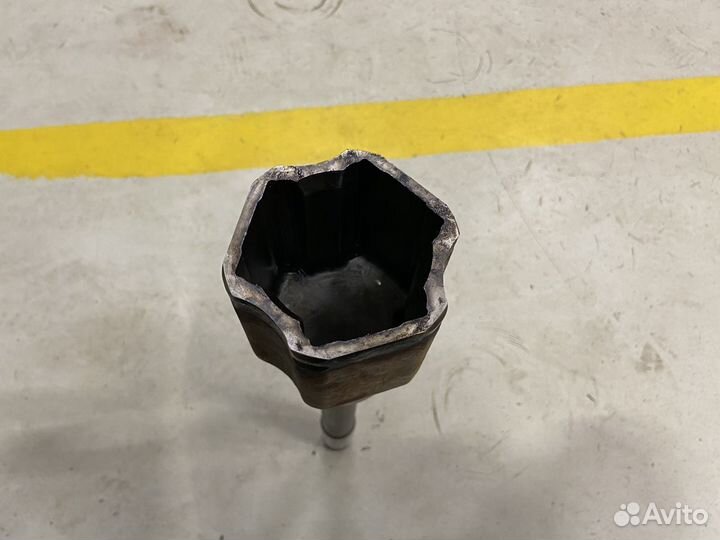 Шрус внутренний правый Toyota Sienna III