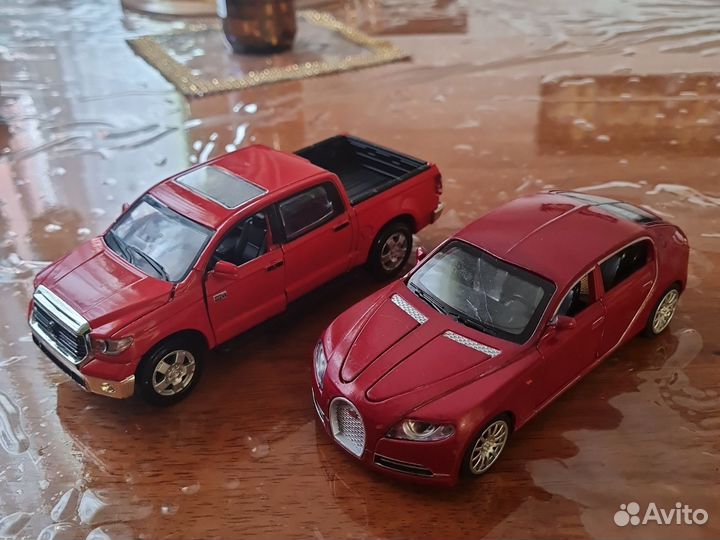 Модель автомобиля 1:32