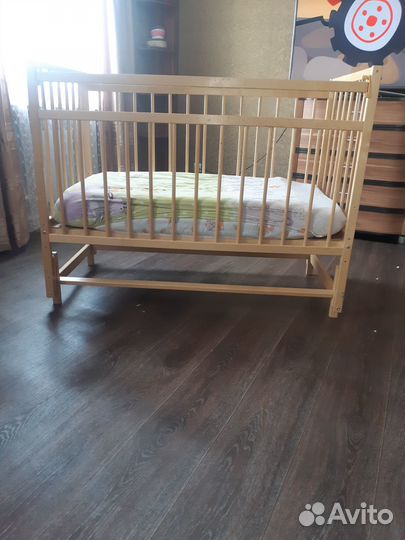 Детская кроватка