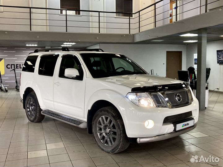 Nissan Pathfinder, 2012