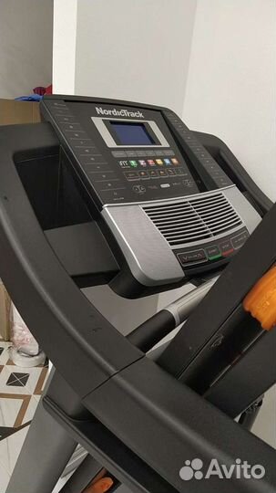 Беговая дорожка NordicTrack C300 практически новая