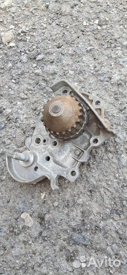 Помпа Рено кангу