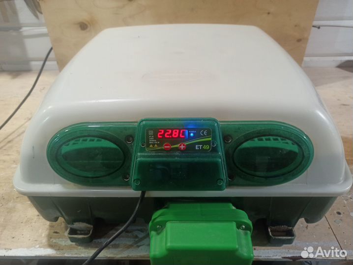 Инкубатор Covina ET 49