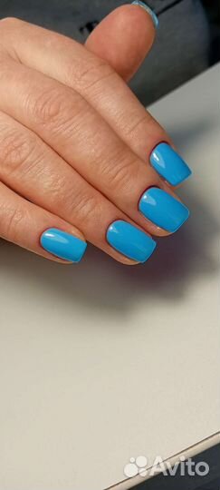 Маникюр, педикюр, наращивание ногтей