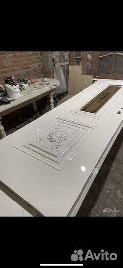 Покраска и реставрация дверей любой сложности