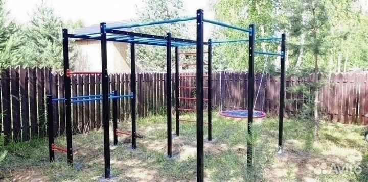 Спортивная площадка воркаут комплекс