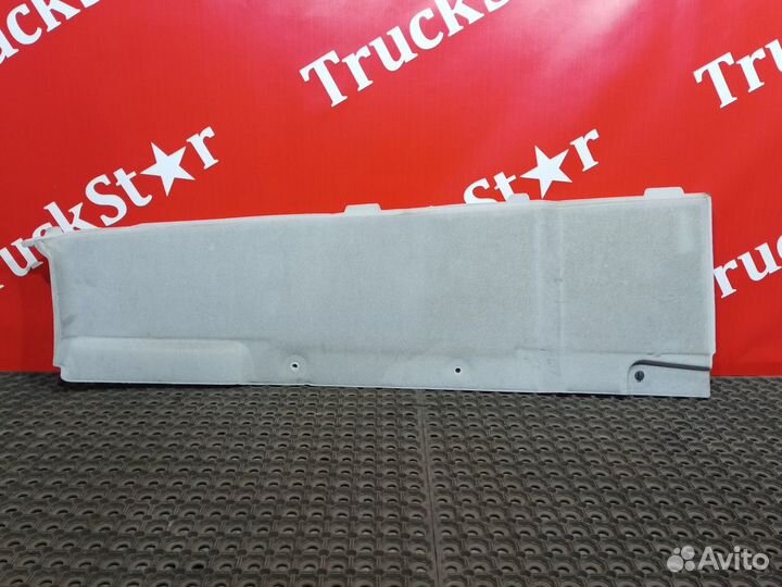Обшивка салона правая 2018г. Renault T