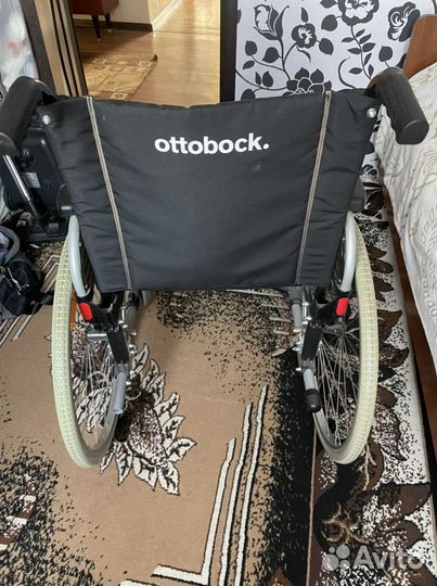 Коляска для инвалидов