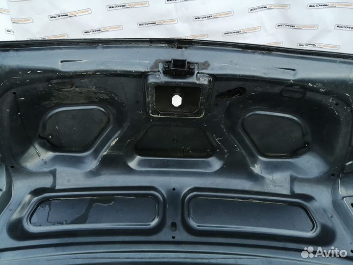 Крышка багажника renault logan