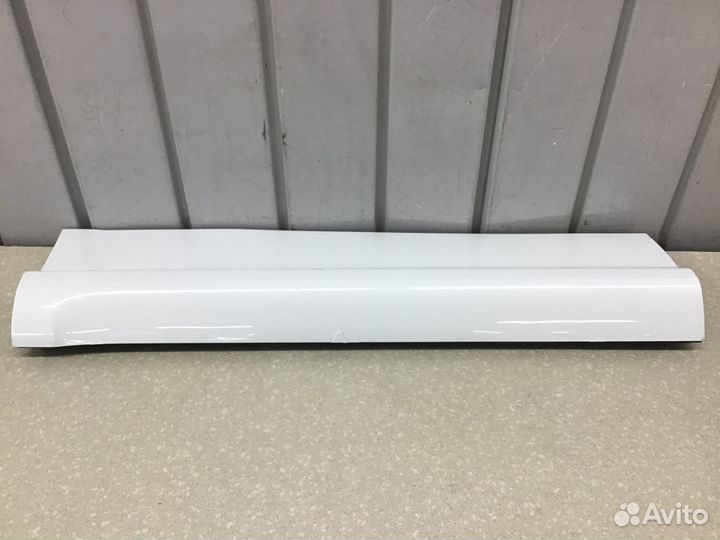 Накладка двери задней правой Audi Q5 2017