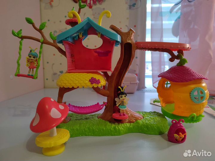 Enchantimals букашки