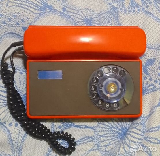 Наборный телефон Tesla