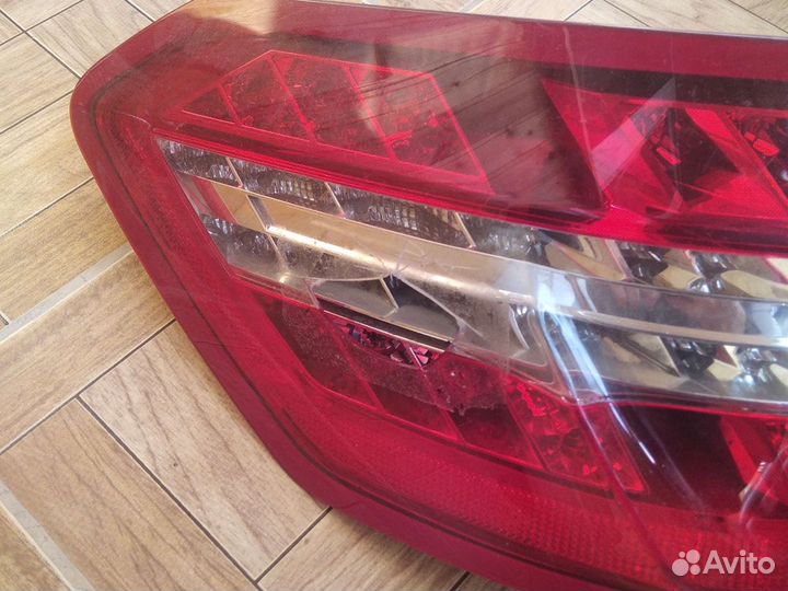 Фонарь левый w212 дорест