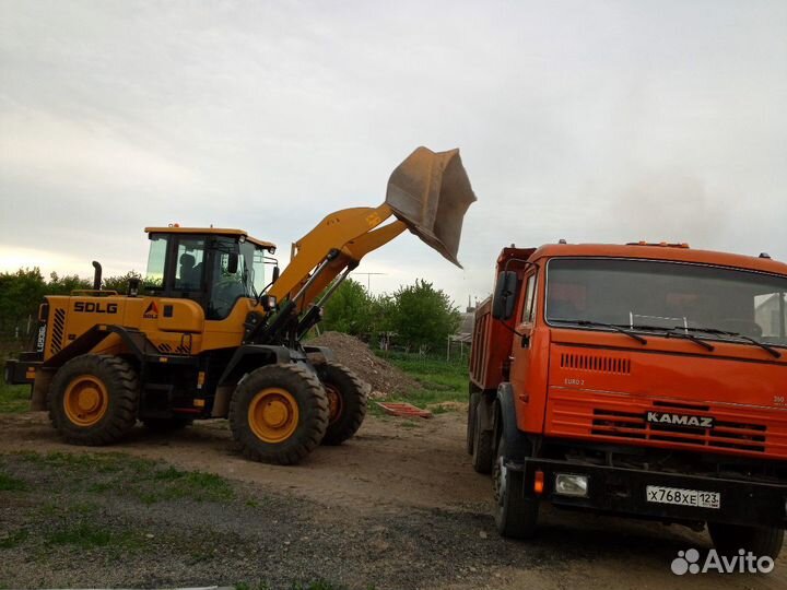 Погрузчик, камаз самосвал в ст Ленинградской