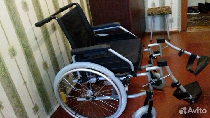 Кресло-коляска с ручным приводом комнатная