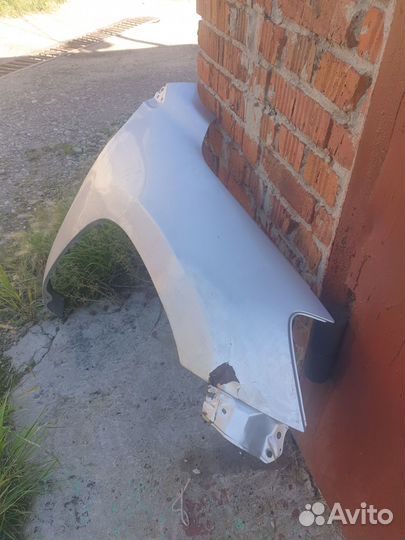 Крыло переднее правое toyota rav4 (ACA31)