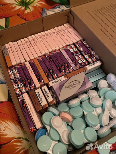 Цветные линзы. коробка. 49 пар.без диотприй