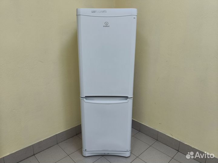 Холодильник бу Indesit
