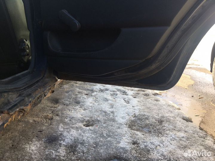 Разбор volvo s 40 2002г