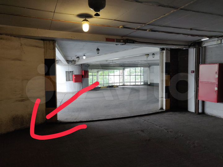 Машиноместо, 18 м²