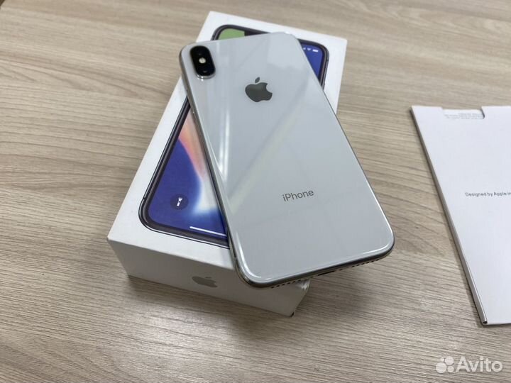 iPhone X, 64 ГБ