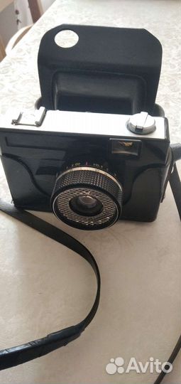 Старый пленочный фотоаппарат 