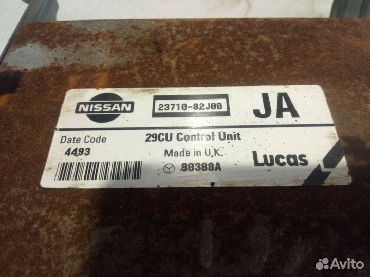 Блок управления двигателем Nissan Primera P10 1995