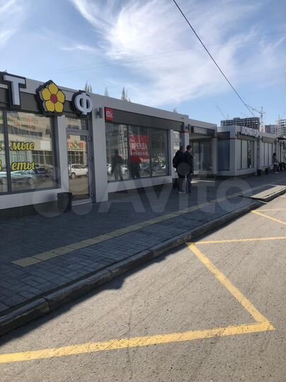 Дмитриева, Ост.общ.трансп.,Св.назн-я, 21 м²