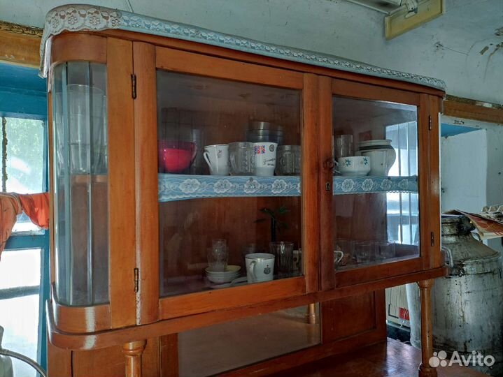 Антикварный буфет