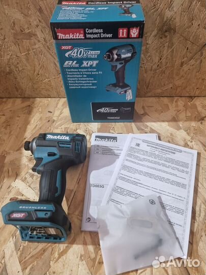 Аккумуляторный винтоверт XGT Makita TD003GZ