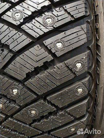 Goodyear Ultragrip Ice Arctic 195/65 R15