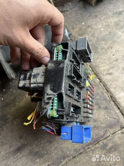 Блок предохранителей kia rio 2