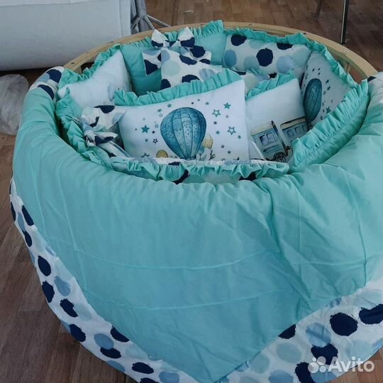 Комплект в детскую кроватку