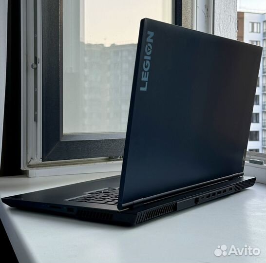 Lenovo Legion 17