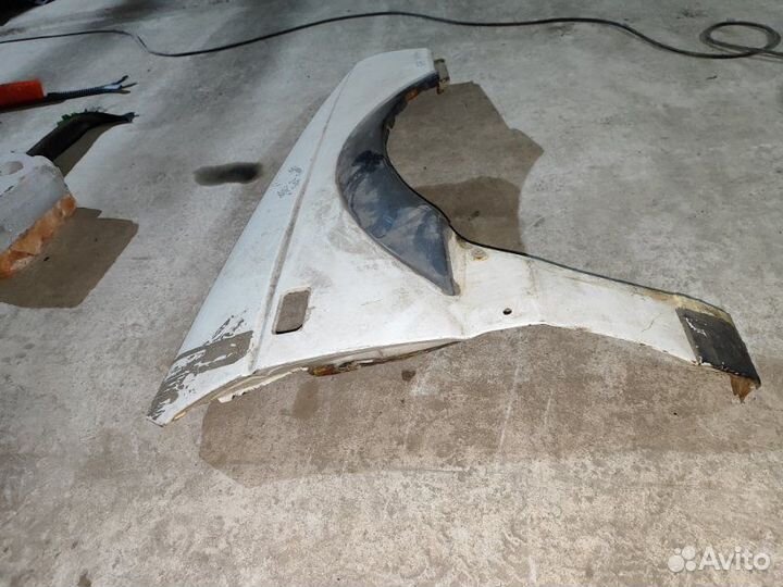 Крыло переднее правое Volkswagen Passat B3