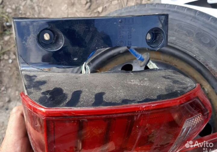 Фонарь Mitsubishi Outlander 3