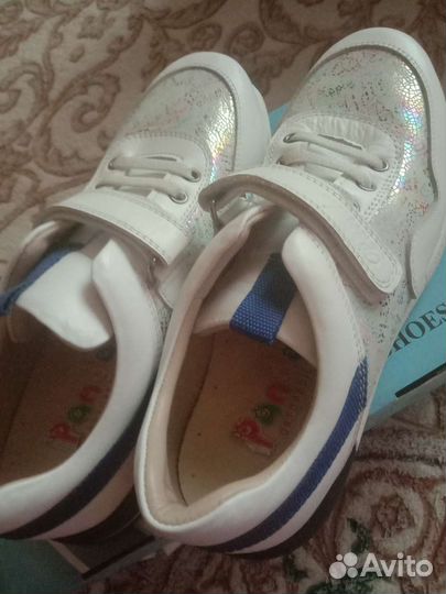 Кроссовки Турция, 38 разм