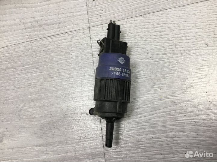 Моторчик омывателя фар Nissan Navara 2.5 2007