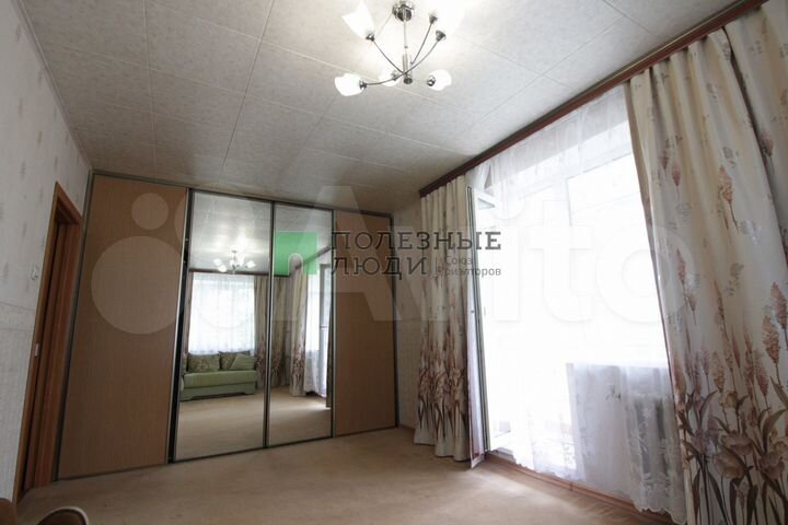 2-к. квартира, 50 м², 5/5 эт.