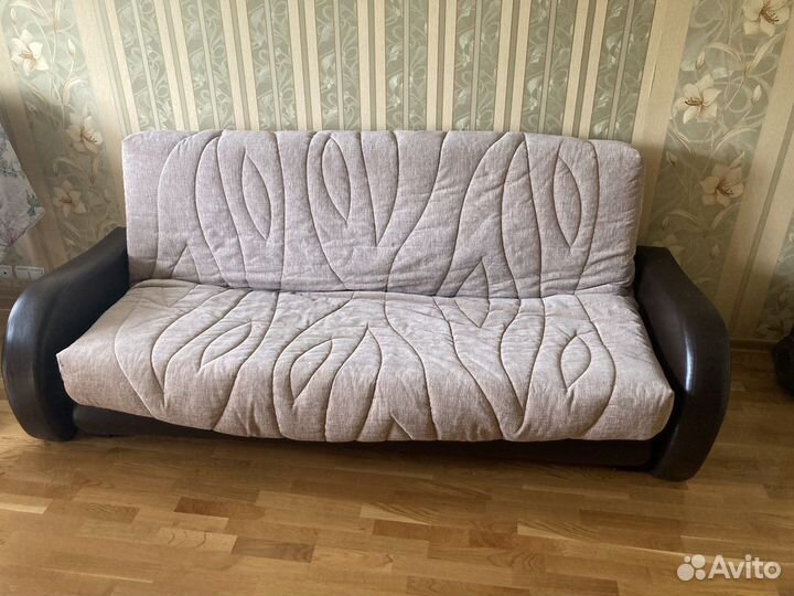 Диван и кресло