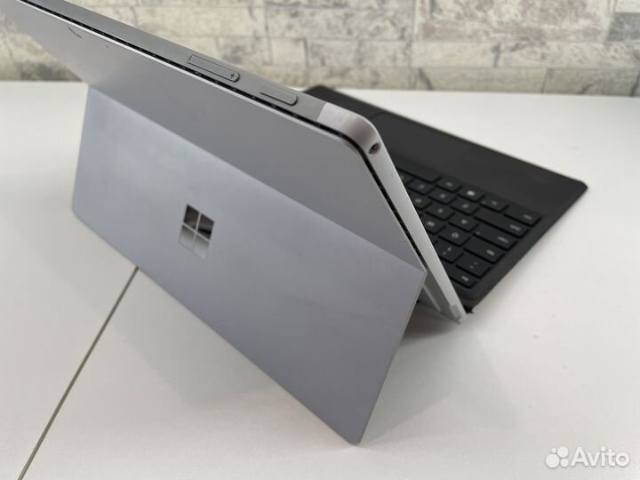 Microsoft surface pro 7