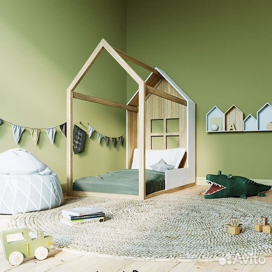 Кровать-домик Монтессори (массив)