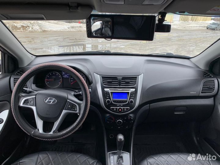 Hyundai Solaris 1.6 AT, 2013, 207 000 км