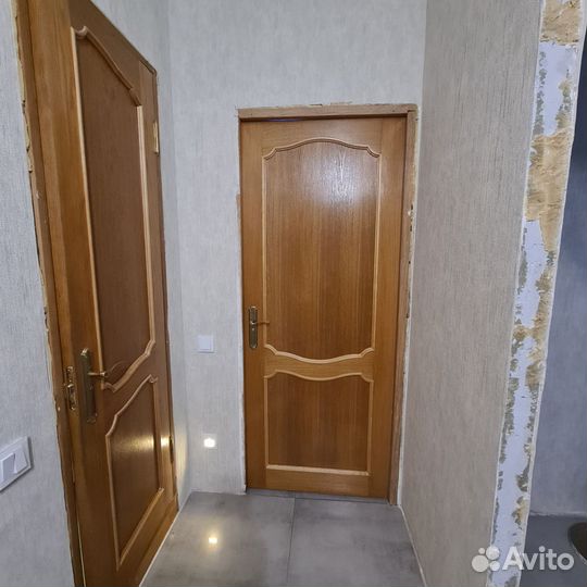 Межкомнатные двери бу. Дубовые