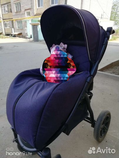 Прогулочная коляска всесезонная