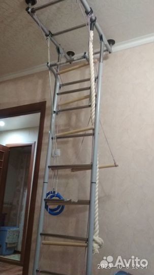 Детская шведская стенка