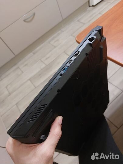 Игровой msi 17,3 rtx3050ti, i7 11800h, 16gb 512ssd